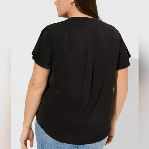 Torrid Harper Studio Crepe de Chine Flutter Short Sleeve Blouse - Picture 3 of 4